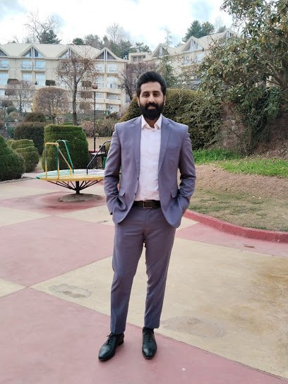Dr. Nauman Chaudhary