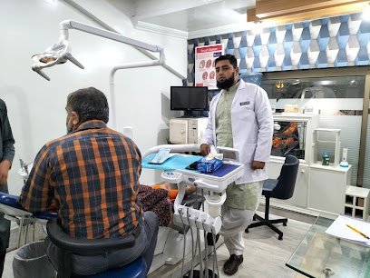Smile Centre (Dental Clinic) Dr. Ahmad Naveed