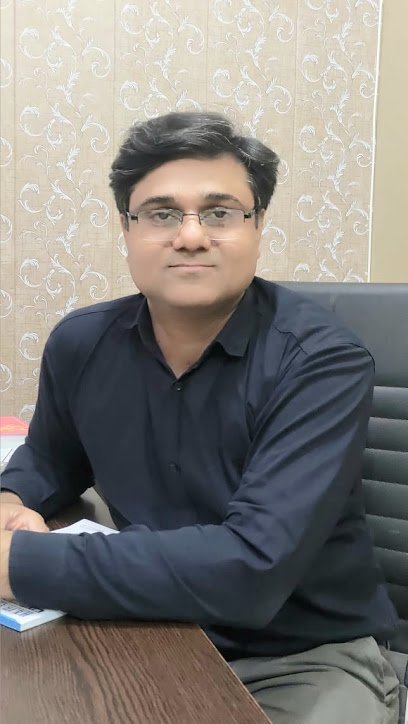 Dr Muhammad Adnan Sarwar