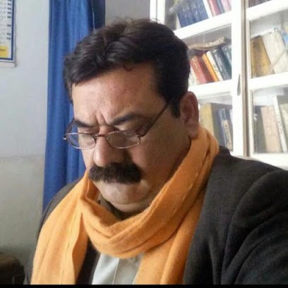 Dr Shahid Rafiq Naushahi