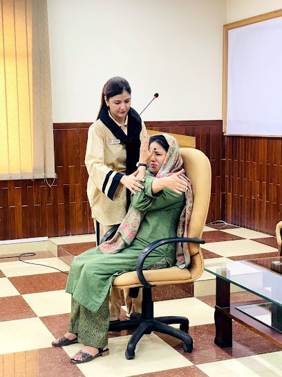 Dr. Bint E Zahra