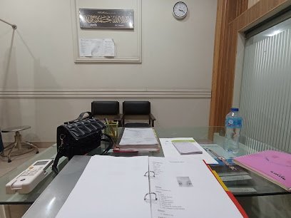 Dt. Aleena Nawaz