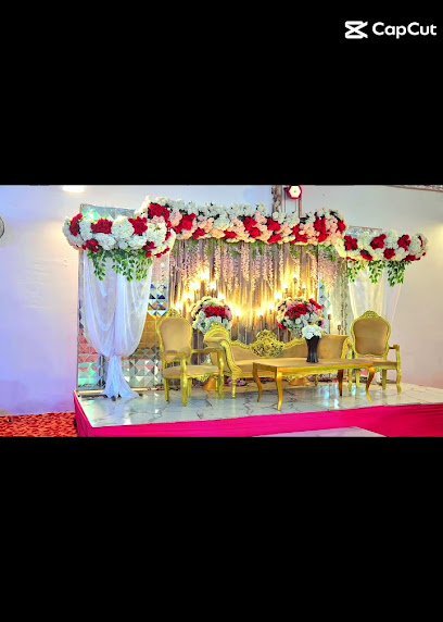 Waince Golden Marquee