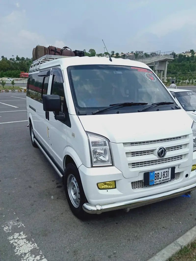 10 Seater Luxury Van Fourland Safari Dfsk C37 Rent A Car
