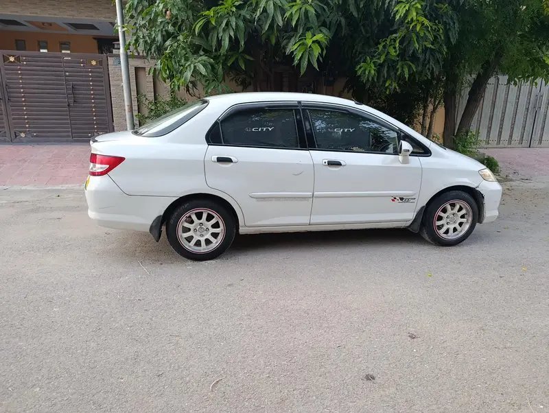 Honda City With Driver For Bookings