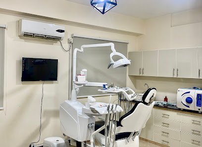 Clique Dental & Esthetics