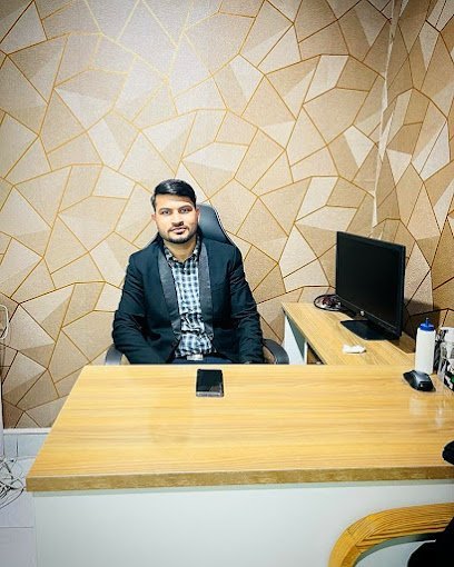 Dr Farhan Badshah
