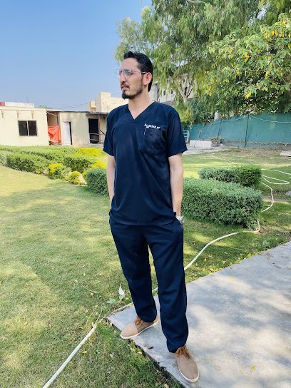 Dr Nasar Khan