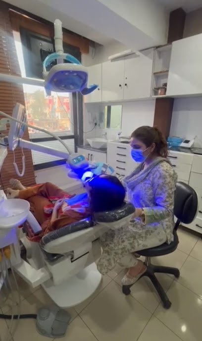 Dr. Maria Mali
