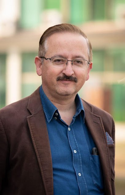 Dr. Ahmed Zeb