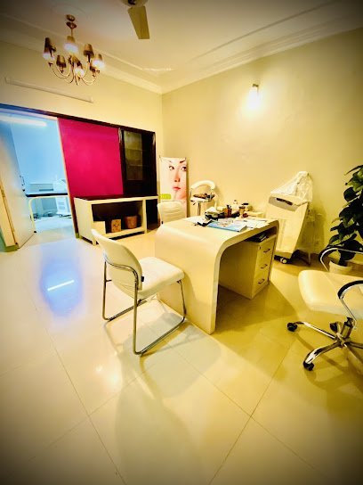 Dermaesthetic And Mediplus