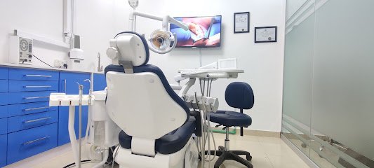 Dr. Alina Ali