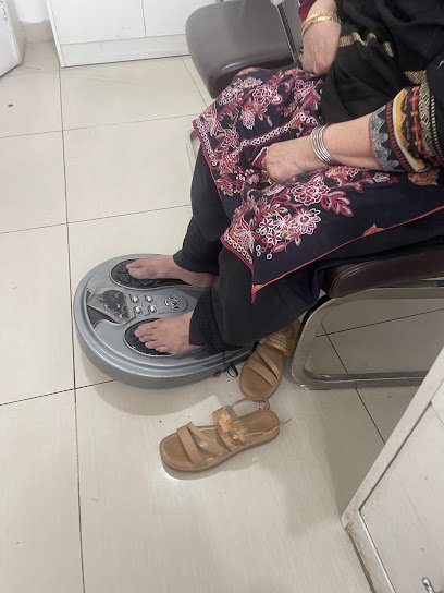 Dr. Amna Rashid