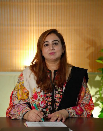Dr Farwa Hameed