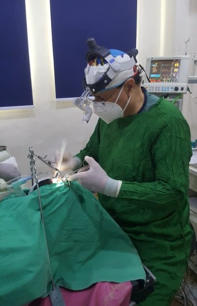 Prof. Dr. R Brigadier Amer Sabih Hydri - PAF Hospital