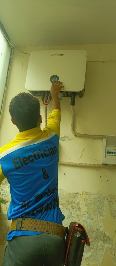 Ashna Solar Installer