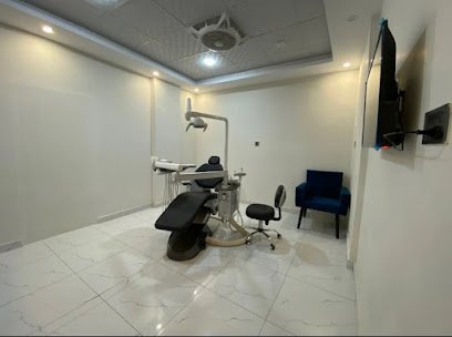 Dr. Yasir Anwar