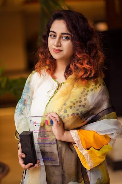 Dr. Farrukh Saleem