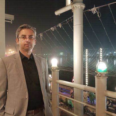 Dr. Muhammad Amir Umer