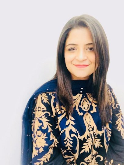 Dr. Dania Amir