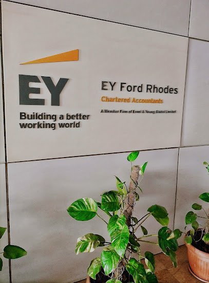 Ey Ford Rhodes