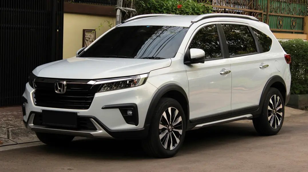 Rent Now – Honda, Toyota, Land Cruiser, Fortuner & More In Lahore