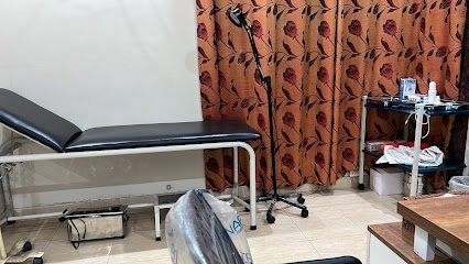 Assoc. Prof. Dr. Amna Ahsan - Hameed Latif Hospital