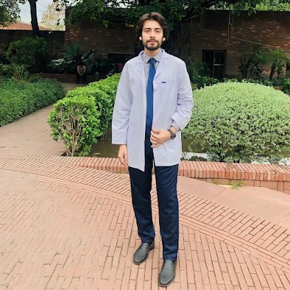 Dr. Khalid Ghaznavi