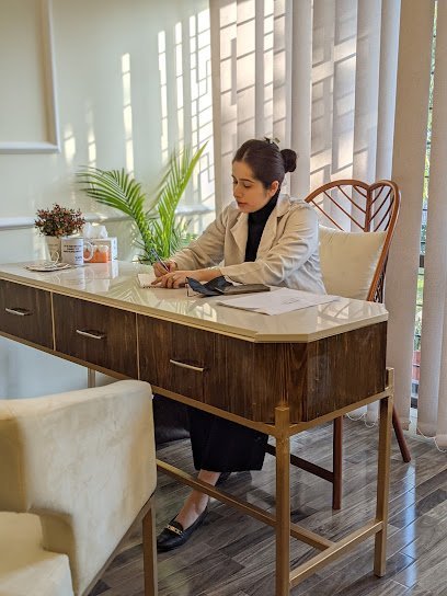 Dr. Zainab Rafique