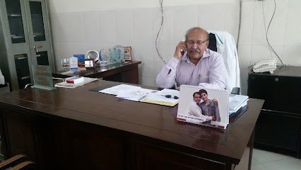 Prof. Dr. Safdar Ali Khan - Fatima Memorial Hospital (Executive Clinic)