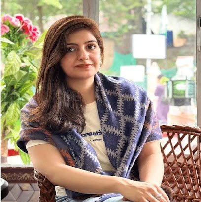 Dr. Zahra Aleem