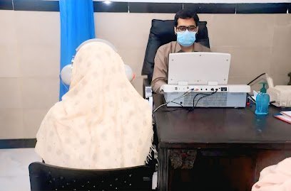 Audiologist Hasan Mobeen