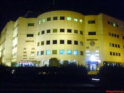 Prof. Dr. Shiraz Aslam - Gulberg ENT Clinic