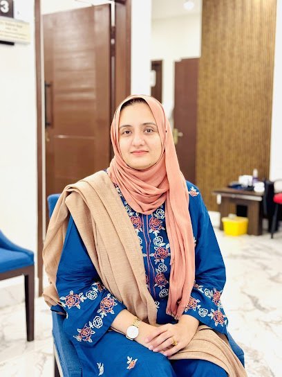 Dr. Farah Tanveer