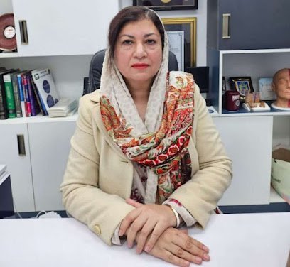 Dr. Saamira Farid
