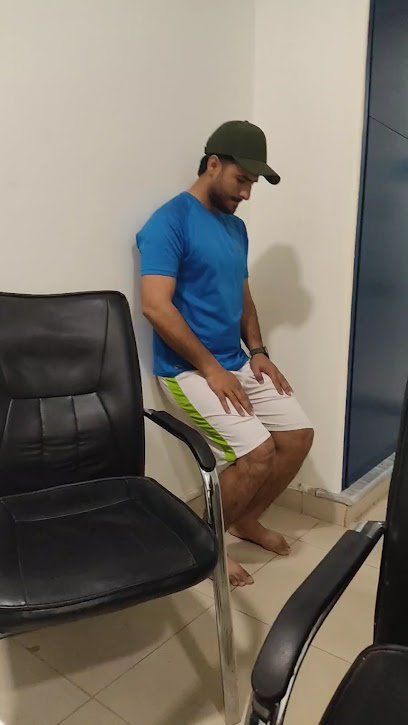 Dr. Haris Farooq