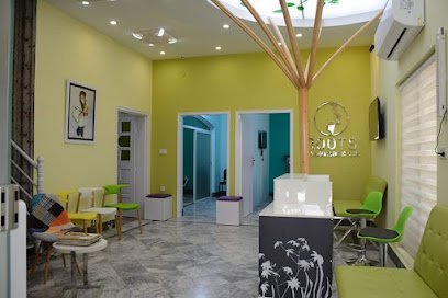 Roots Skin And Hair Clinic