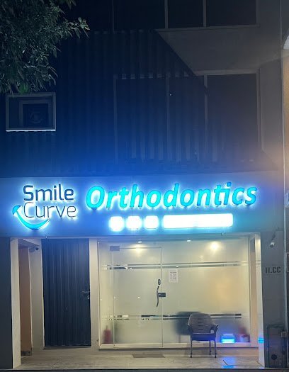 Smilecurve Orthodontics