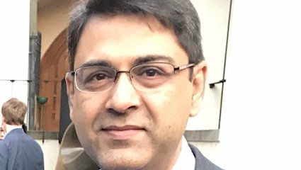 Professor Dr. Faisal Hanif