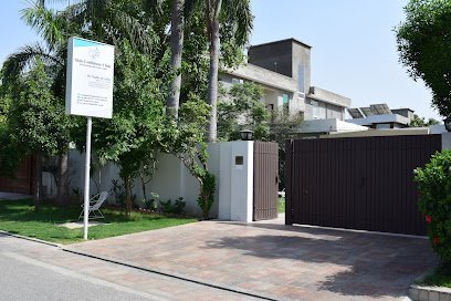 Dr Nadia'S Skin Confidence Clinic