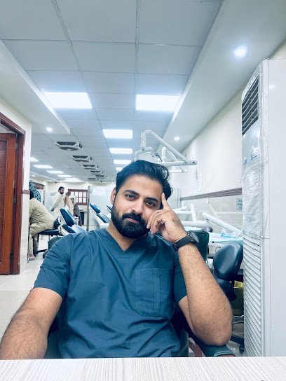 Dr. Umar Akhtar
