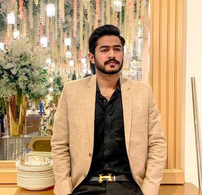 Dr Farhan Allee