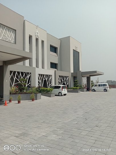 Hameed Latif Teaching Hospital