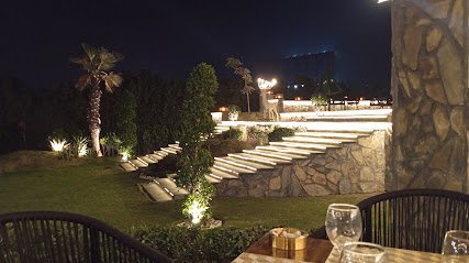 Garden Kitchen