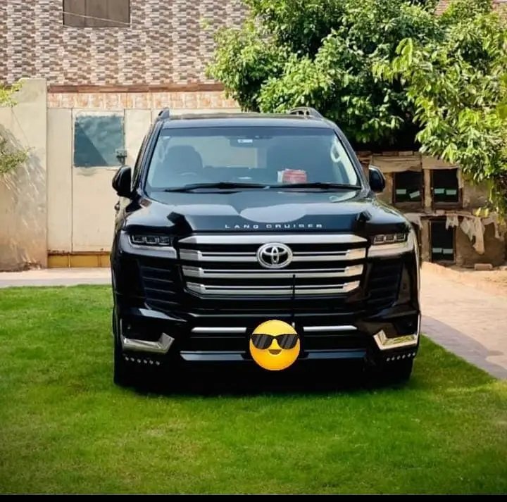 Jaecco V8 Car Rental