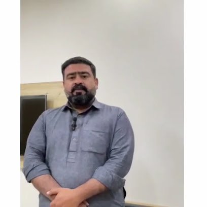 Dr. Farrukh Rizvi