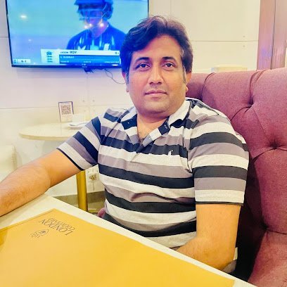 Dr Tariq Naeem Khakhi