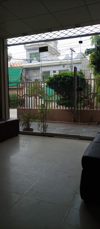Dr Tariq Saeed Dental Clinic