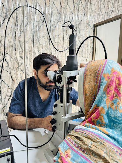 Dr Arslan Saleem Eye Care Center