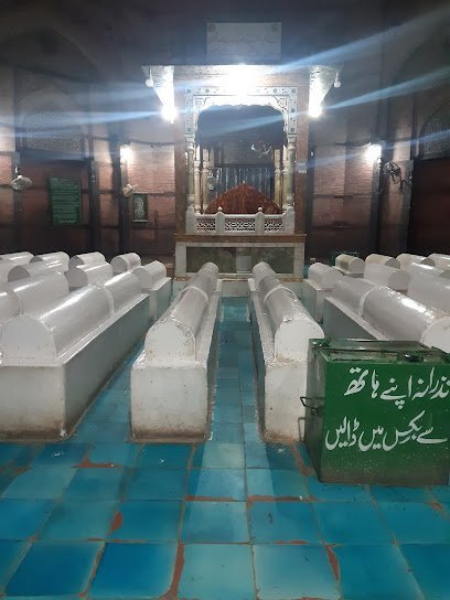 Fort Kohna Qasim Garden